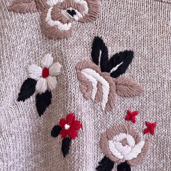 Vintage Embroidered Short Sleeve Sweater Sz M Knit Top Beige Floral Grandmacore - Picture 5 of 7